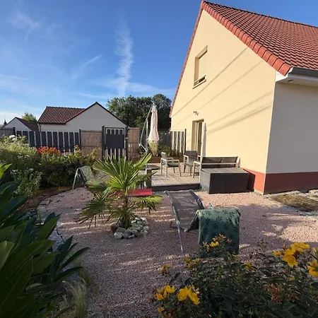 La Vue De Château, Maison Neuve En Baie De Somme Vaudricourt (Somme)